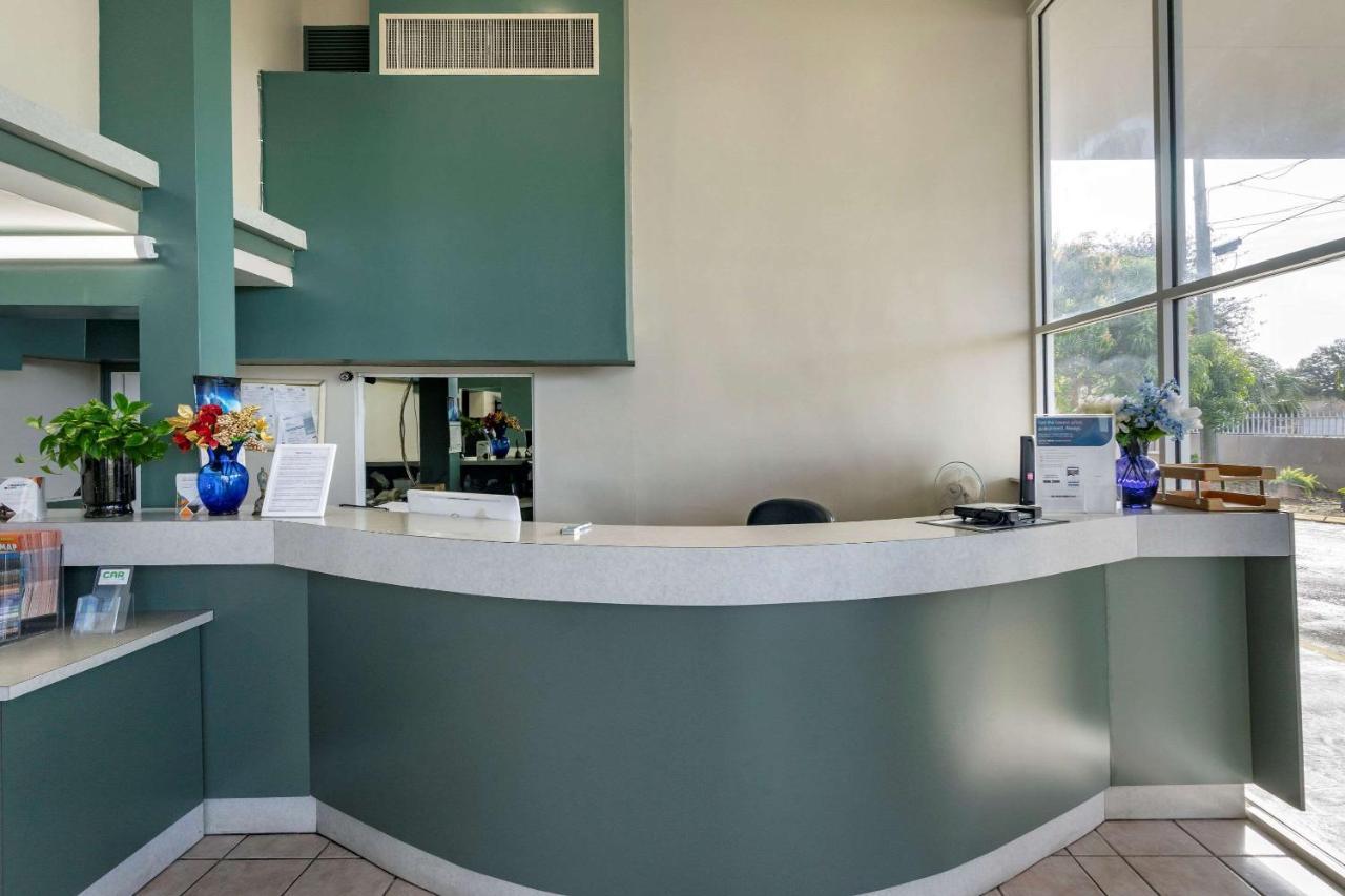Rodeway Inn Clearwater-Largo Extérieur photo