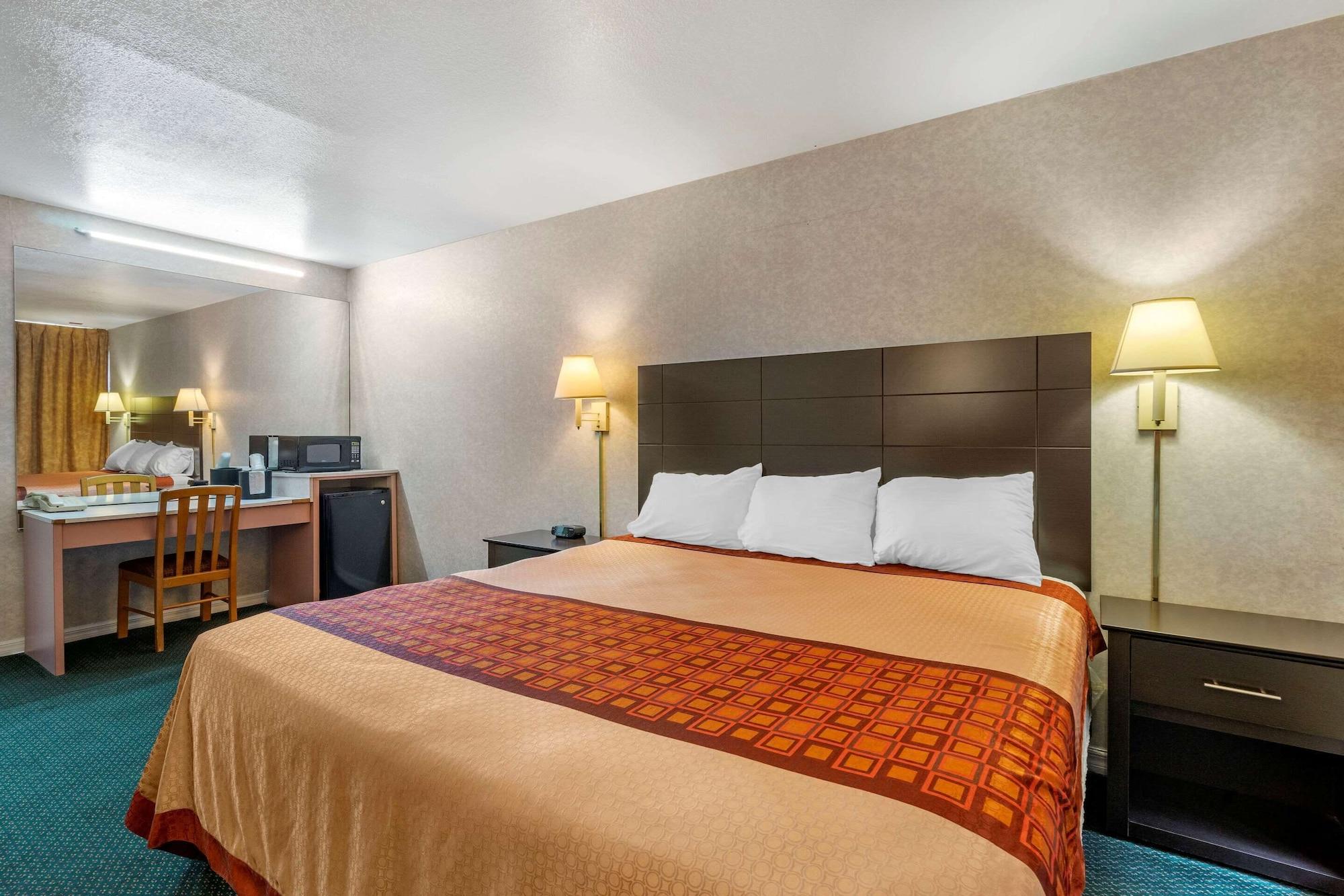 Rodeway Inn Clearwater-Largo Extérieur photo