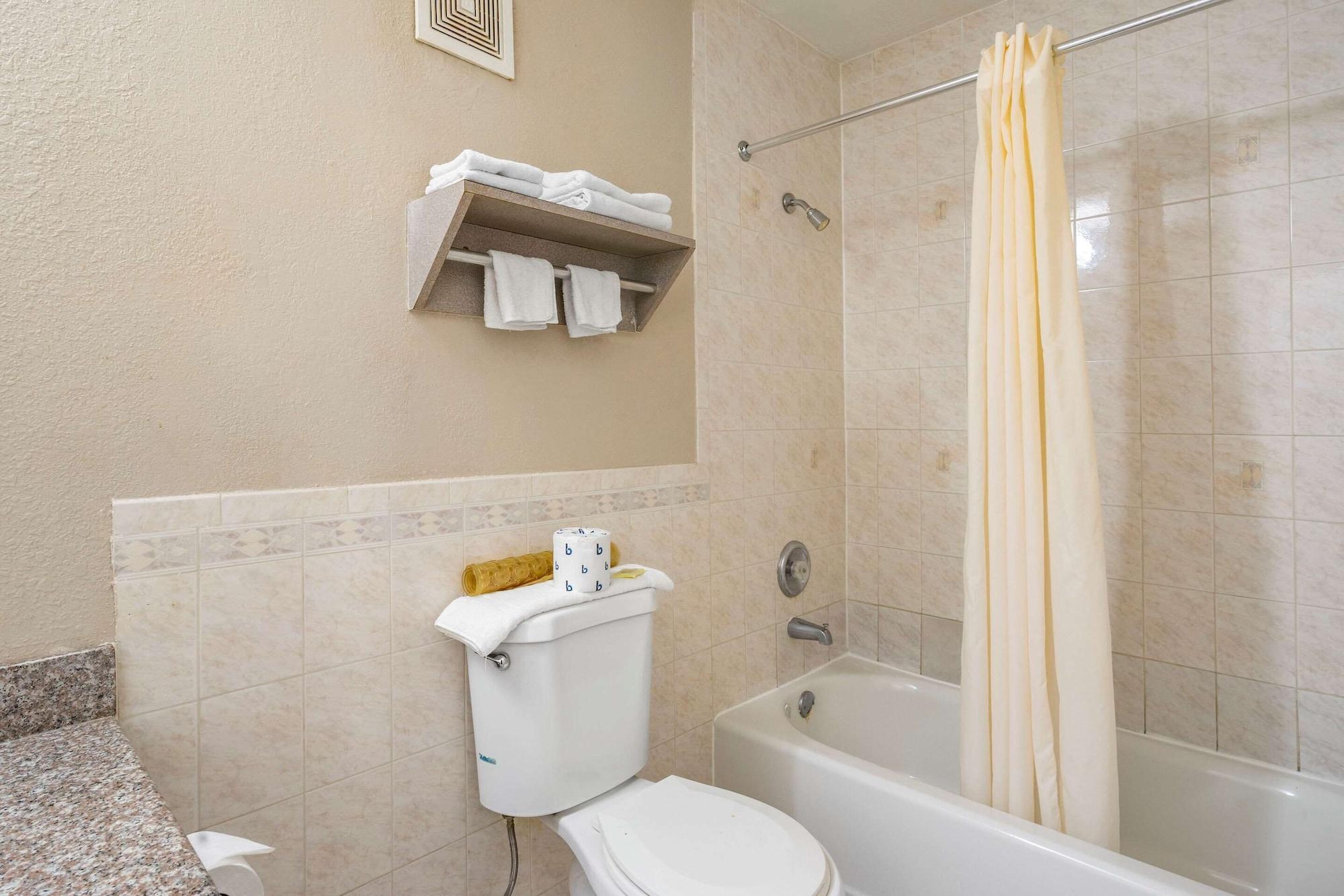 Rodeway Inn Clearwater-Largo Extérieur photo